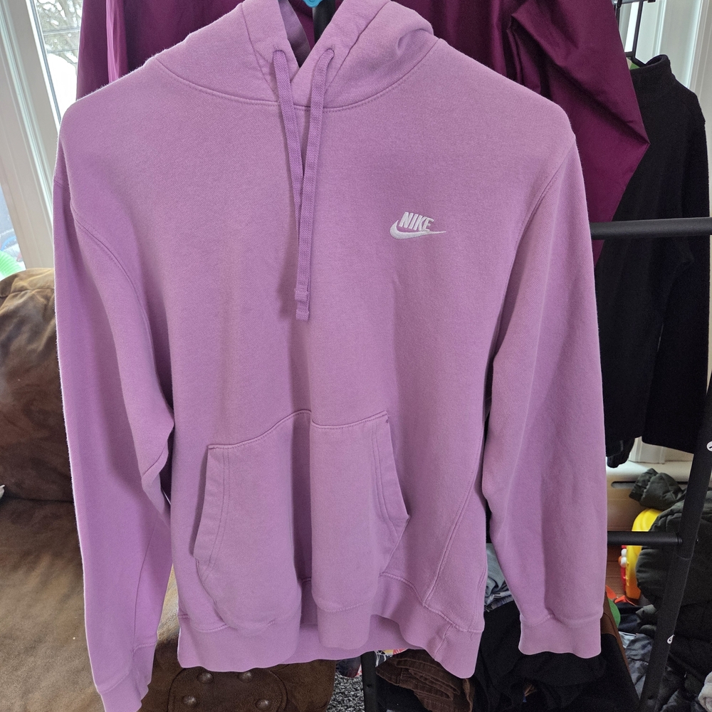 Nike Men's Purple Hoodie Sweater